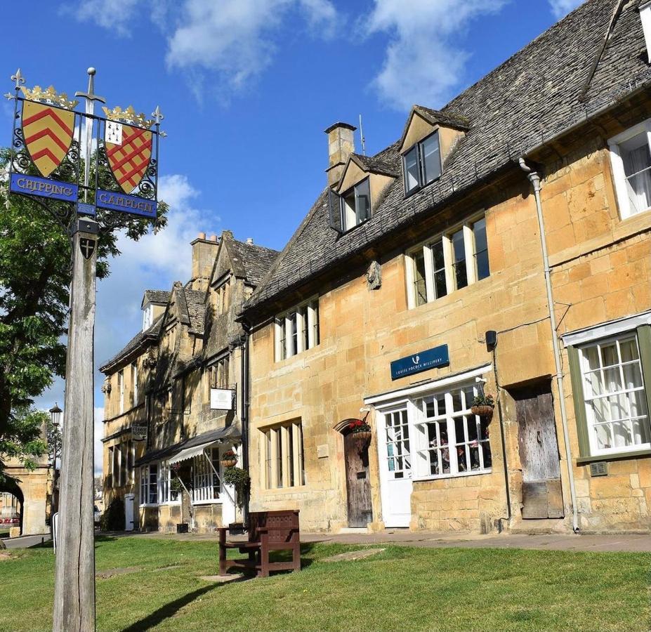 Holiday home Little Campden House